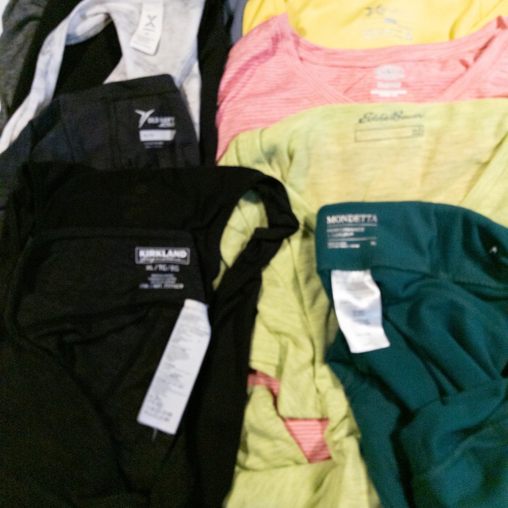 Mixed Brands Womens Activewear Lot XL Multicolored Athletic Tops Leggings - Picture 6 of 9